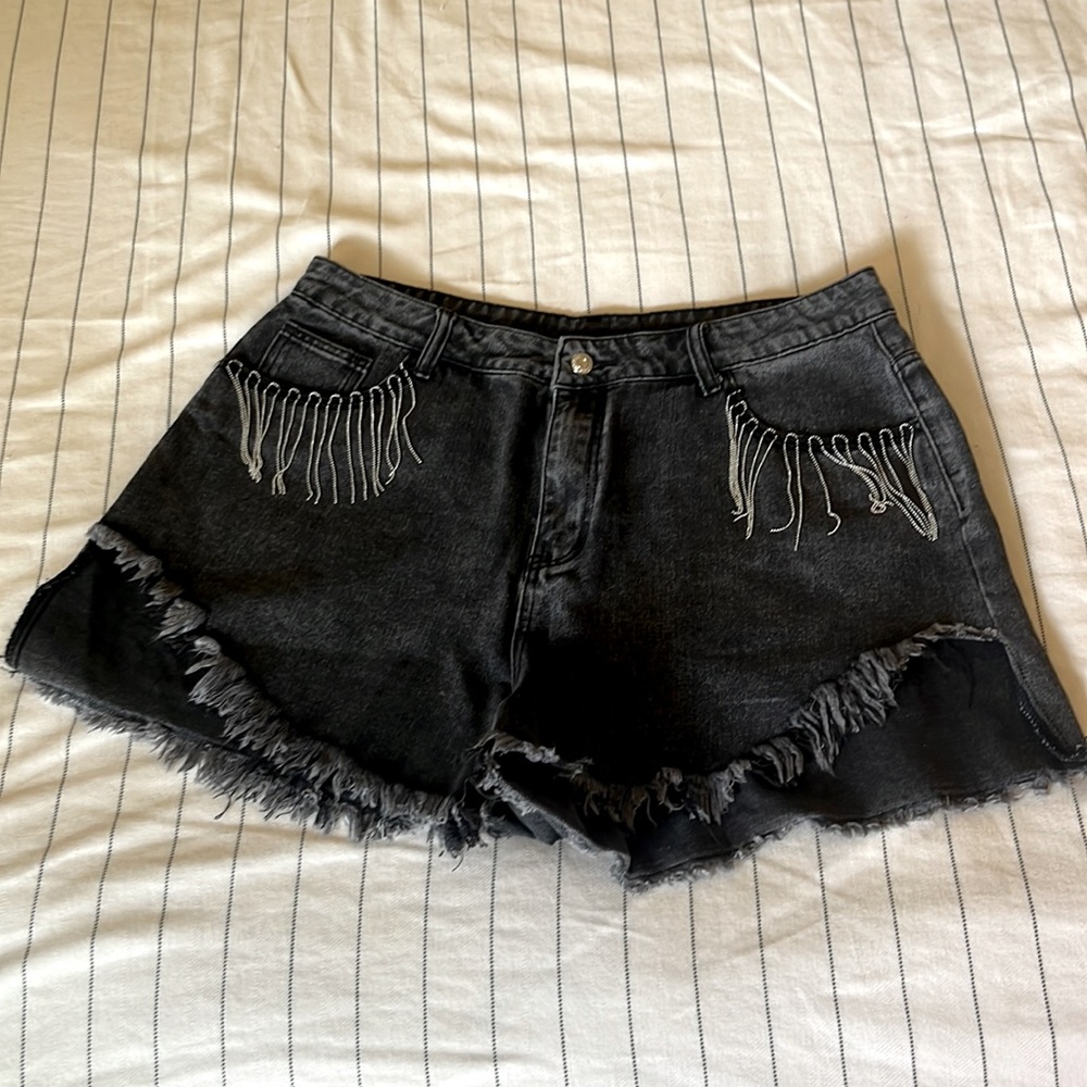 Black fringe shorts 1x